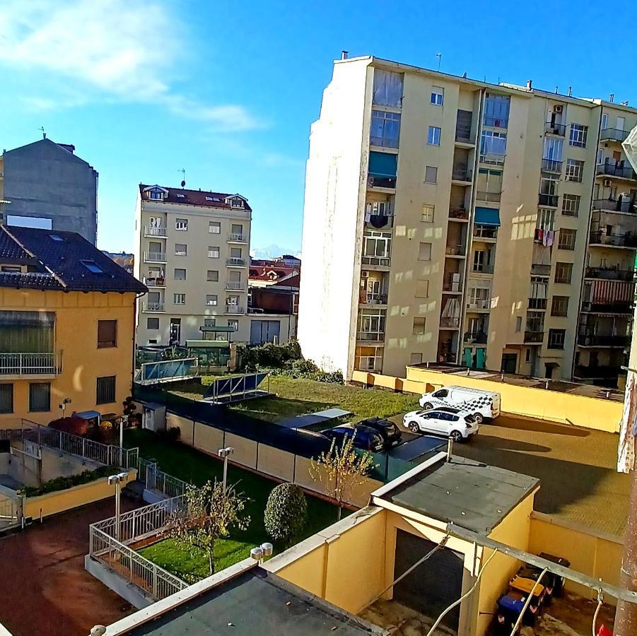 Intero Appartamento Luminoso E Accogliente ! Torino Eksteriør billede